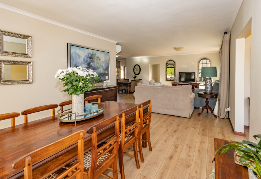 4 Bedroom Property for Sale in Sonstraal Western Cape